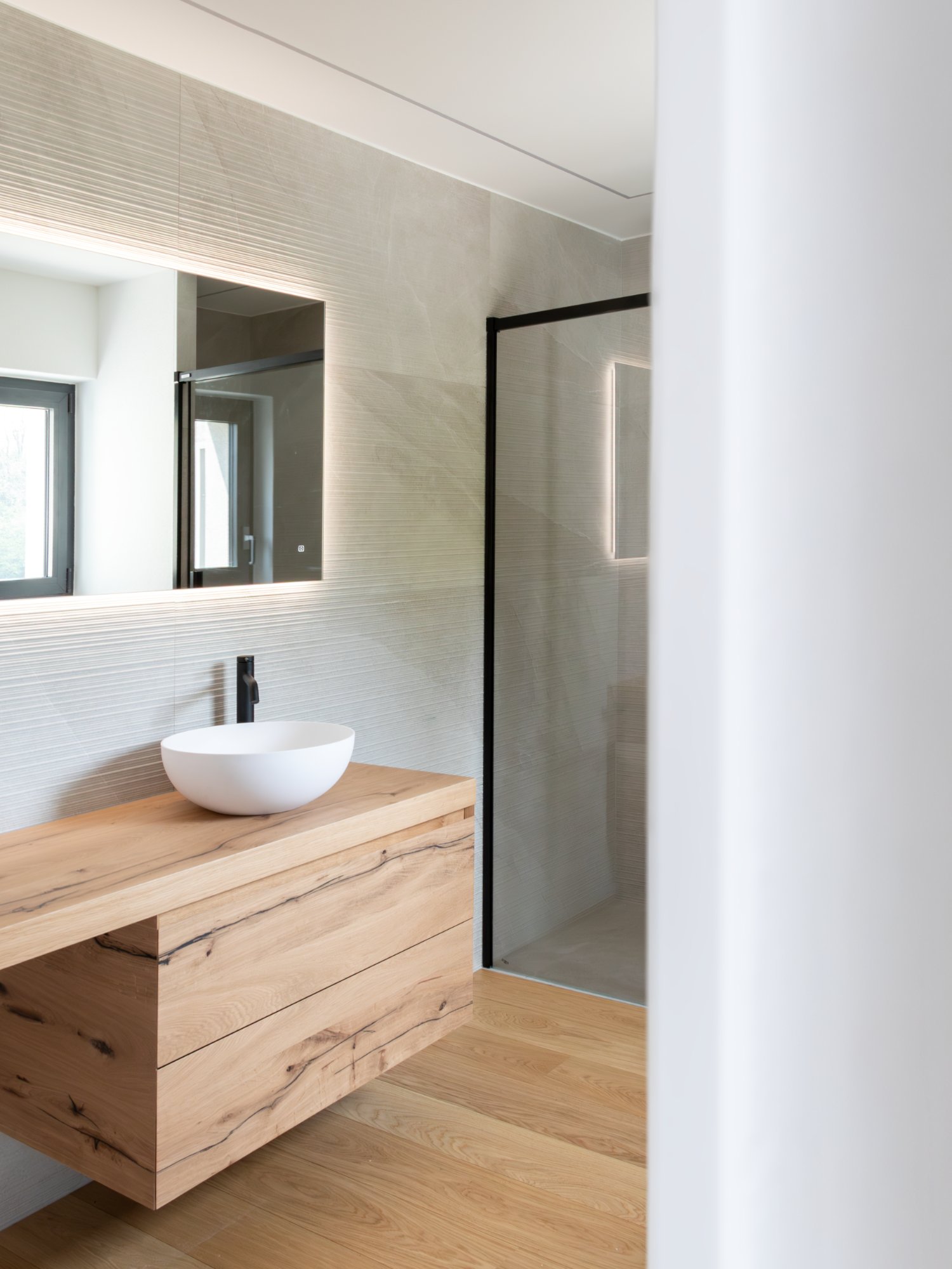 Realizzazione di ambienti bagno su misura su progetto dell'architetto Kurz.